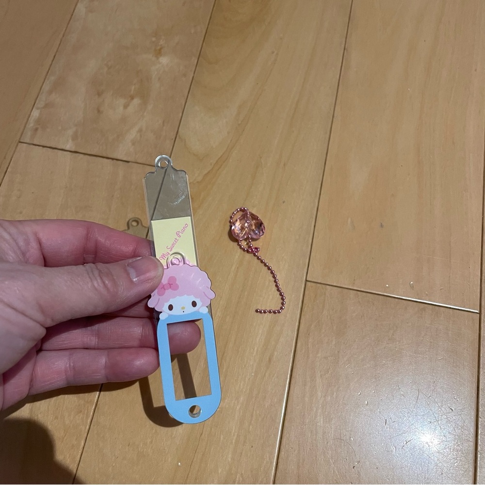 New sanrio name tag key chain - Picture 7 of 7